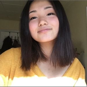 Meet your Posher, Adrianna